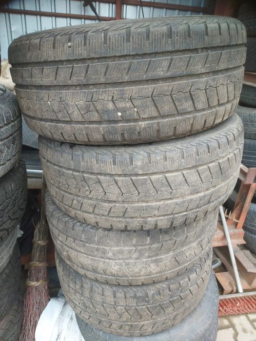 Anvelope 235 45 r17 m+s