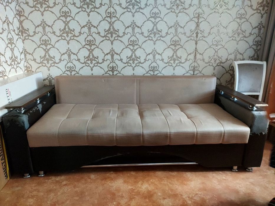 Продается диван большой