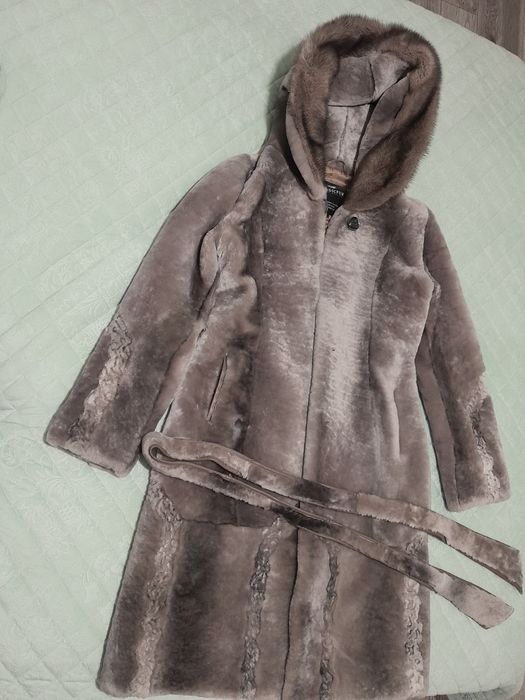 Продается шуба мутон