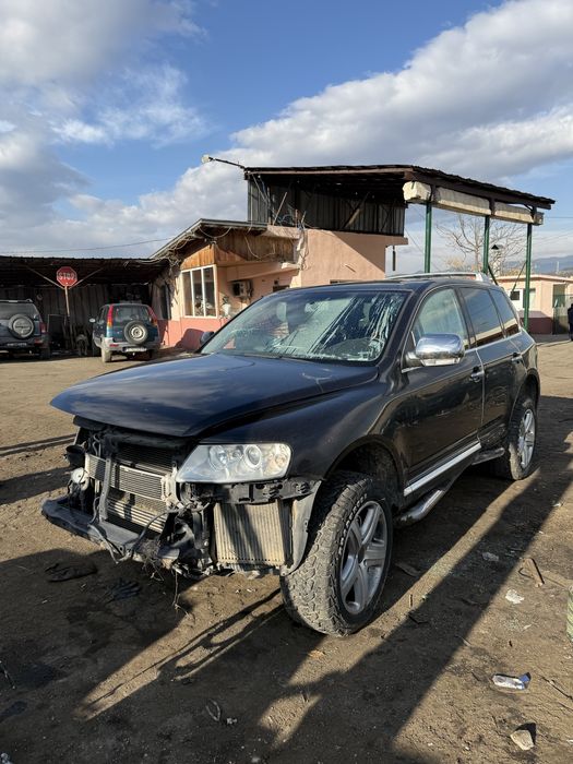 Фолксваген Таурег 3.0TDI V6 2006г 225кс Оригинален теглич  НА ЧАСТИ