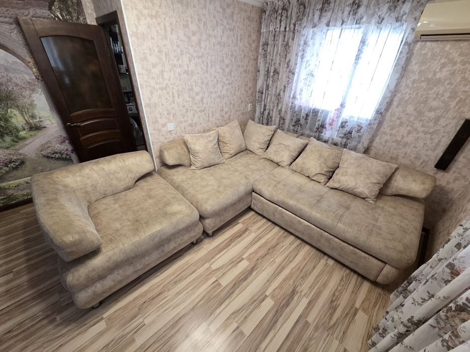 Продам угловой диван, усиленный каркас.