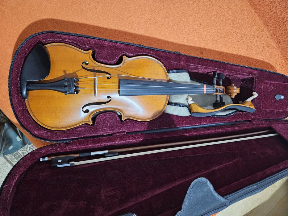 Vioară Genial Violins 3/4 cu arcuș și toc