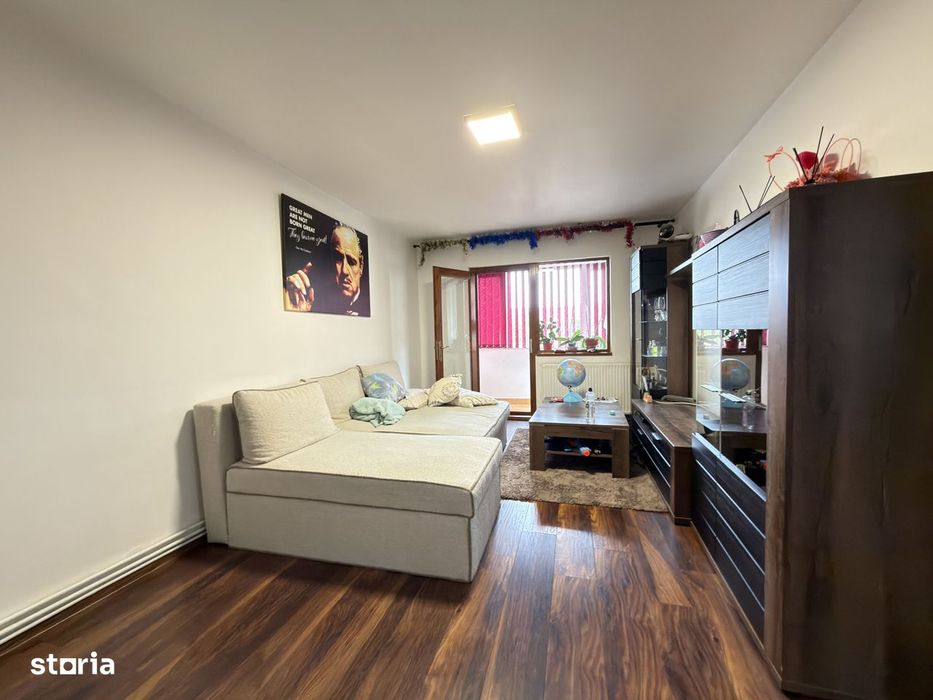 Apartament 3 camere, decomandat, 53 mp - zona Lipovei