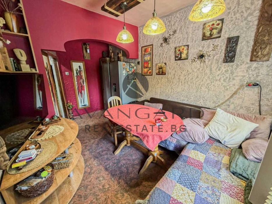 Продава се Тристаен апартамент в Пловдив, Христо Смирненски - 68 кв.м за 2100 €/кв.м - Снимка #6