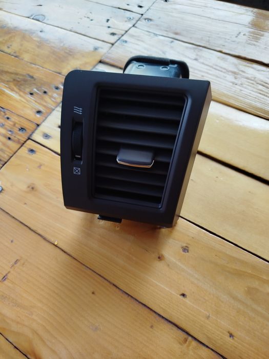 Дефлекторы на Ленд Крузер 200