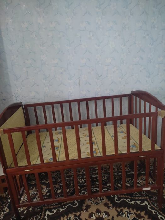 Продам манежку, недорого