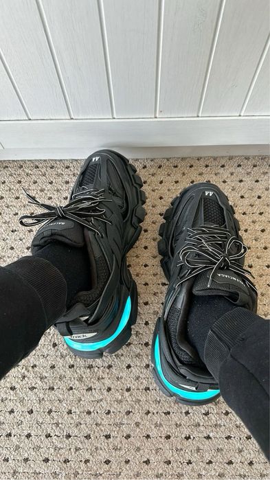 Balenciaga track led