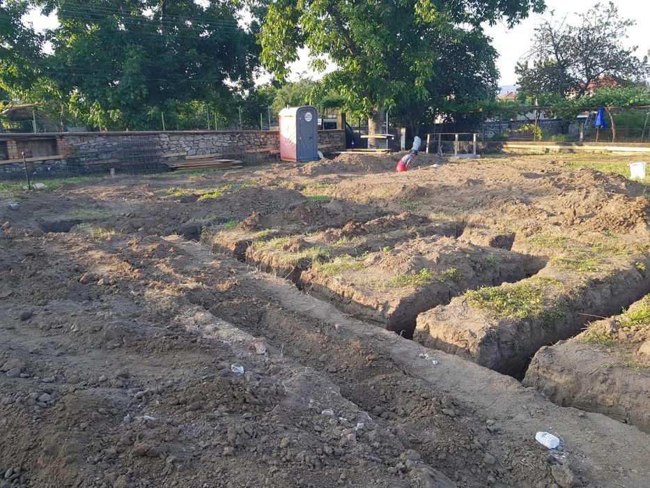 Изграждане на фундаменти за сглобяеми къщи