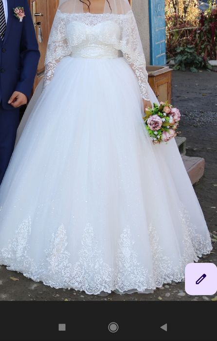 Свадебное платье