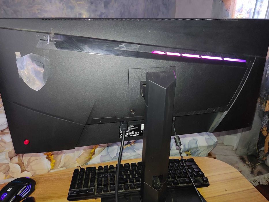 *Продавам* Gaming Монитор