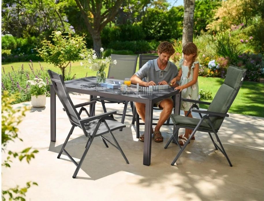 Алуминиева стъклена маса за навън