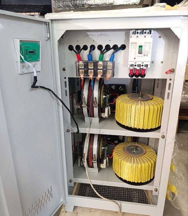 Латерный стабилизатор напряжения 20 кВт (однофазный)