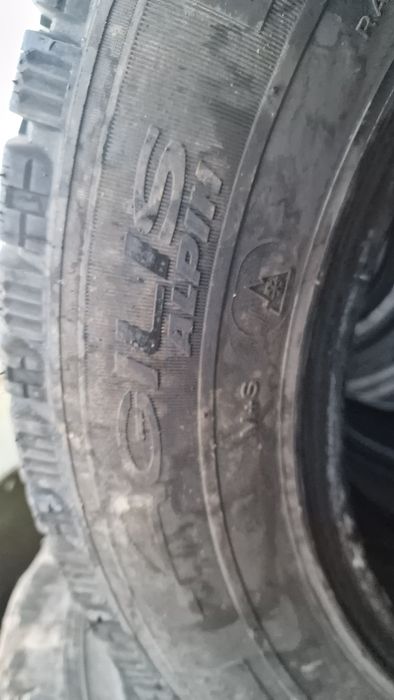 Anvelope 215/65R16C marca Michelin, M +S,8 mm