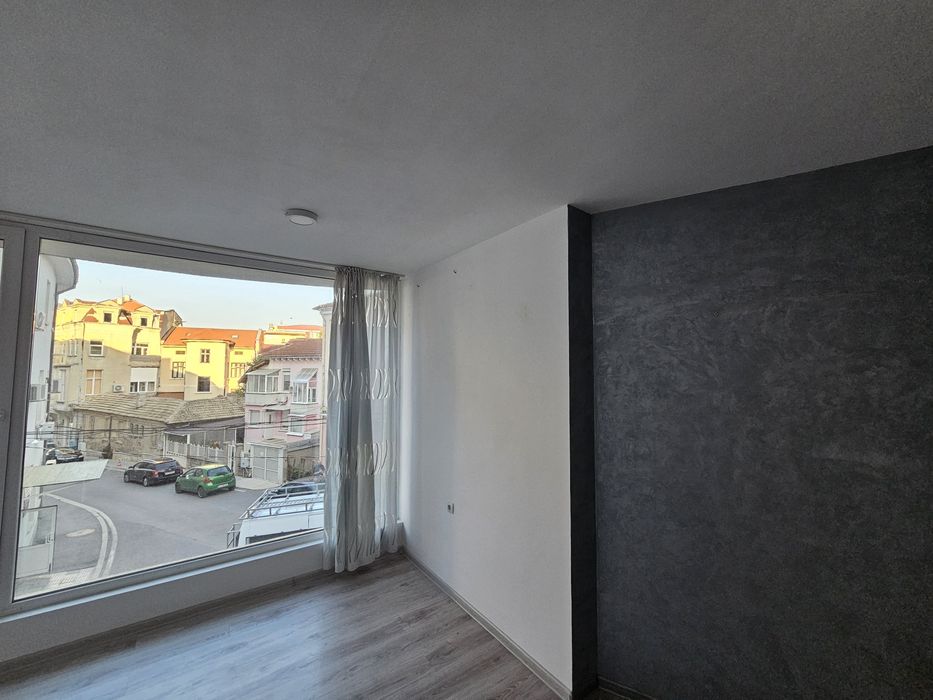 Дава се под наем Офис в Шумен, Център - 67 кв.м за 259.08 € - Снимка #5