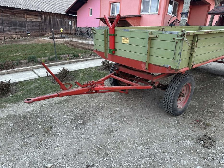 Vând Remorca Agricolă