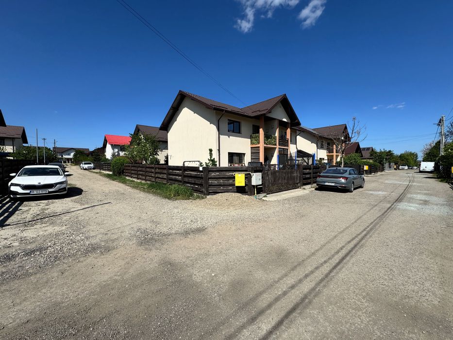 Casă tip duplex 4 camere - UAT Valea Lupului