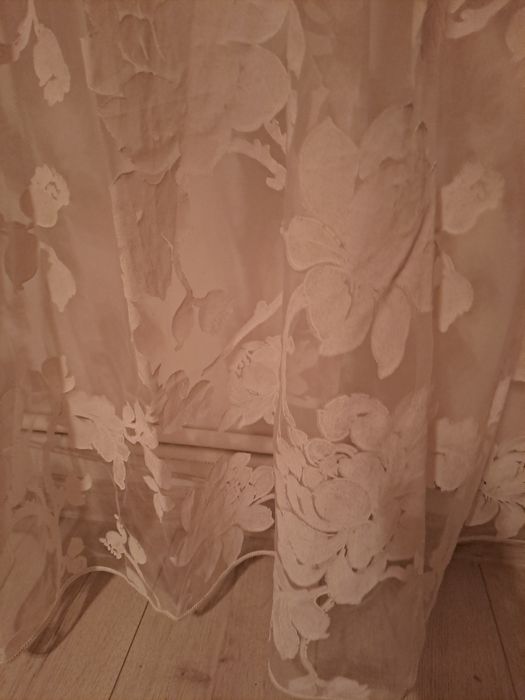 Perdea  dimensiuni  L 2,8 și H 2 , 45