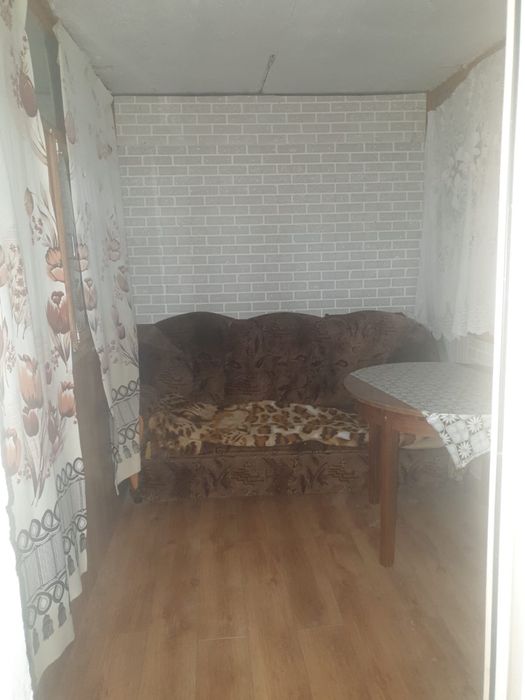 Отдам бесплатно 2 дивана с креслом