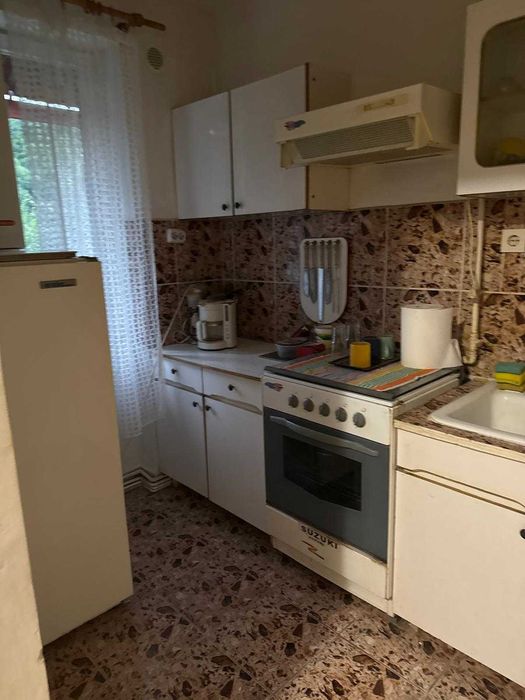 Apartament + garaj de vanzare