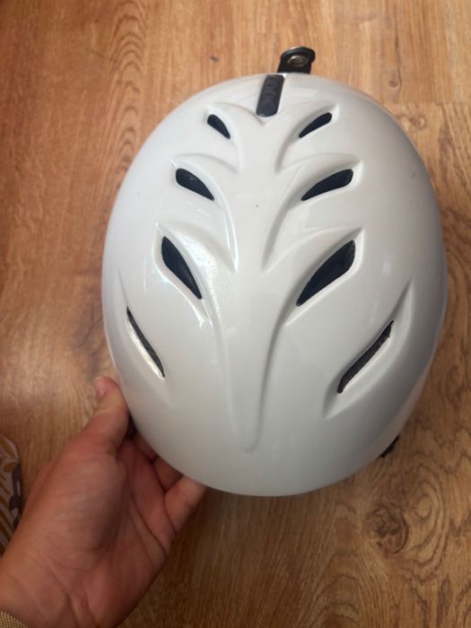 Ски/сноуборд каска