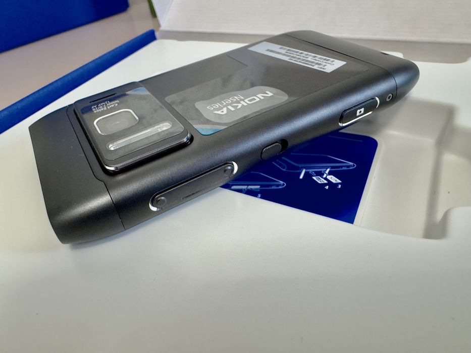 Nokia N8 / Nokia C7 NOi Raritate pentru nostalgici , colectionari
