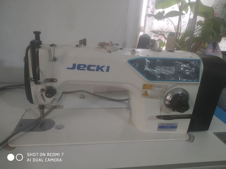 averlok tikuv moshina