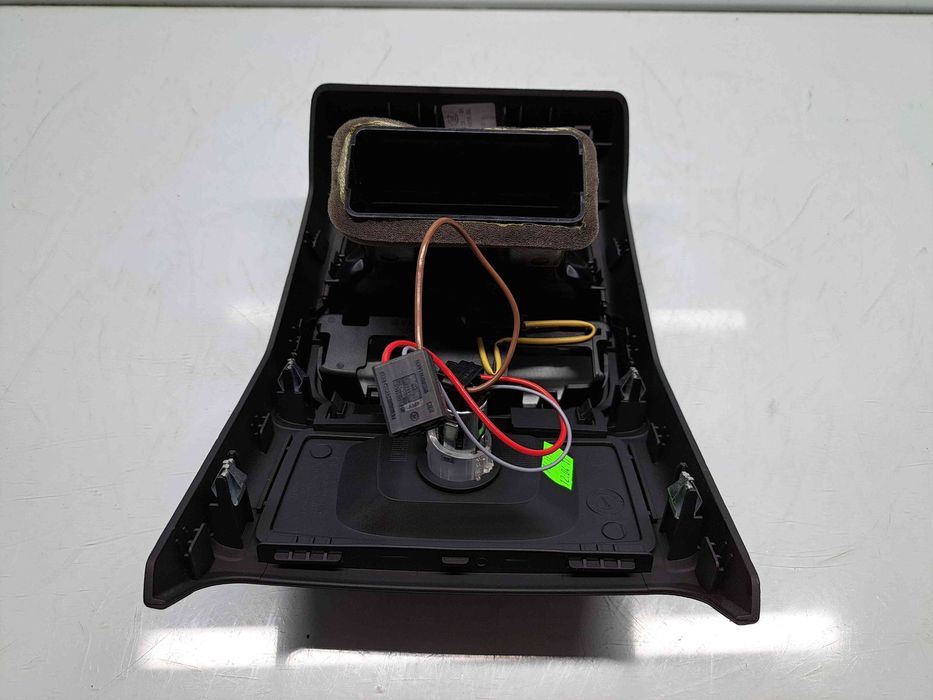 Grila aerisire spate Audi A4 (8W2, B9) [Fabr 2015-2023] 8W0864376