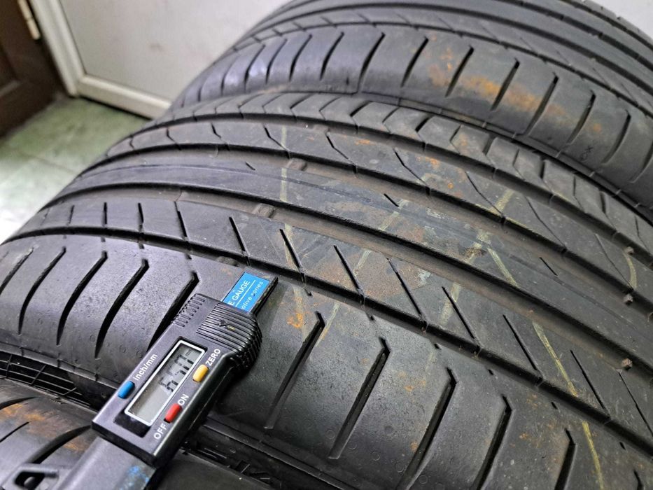 4 anvelope 235/45 R19 Continental runflat