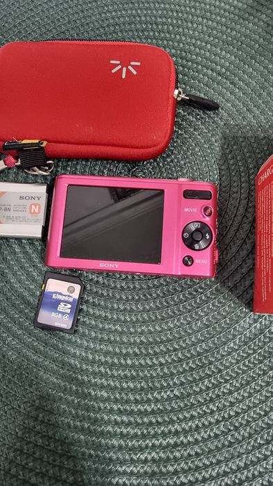 Cameră digitală Sony DSC-W810  ,superb,20,1 mp ,ideal cadouri deos