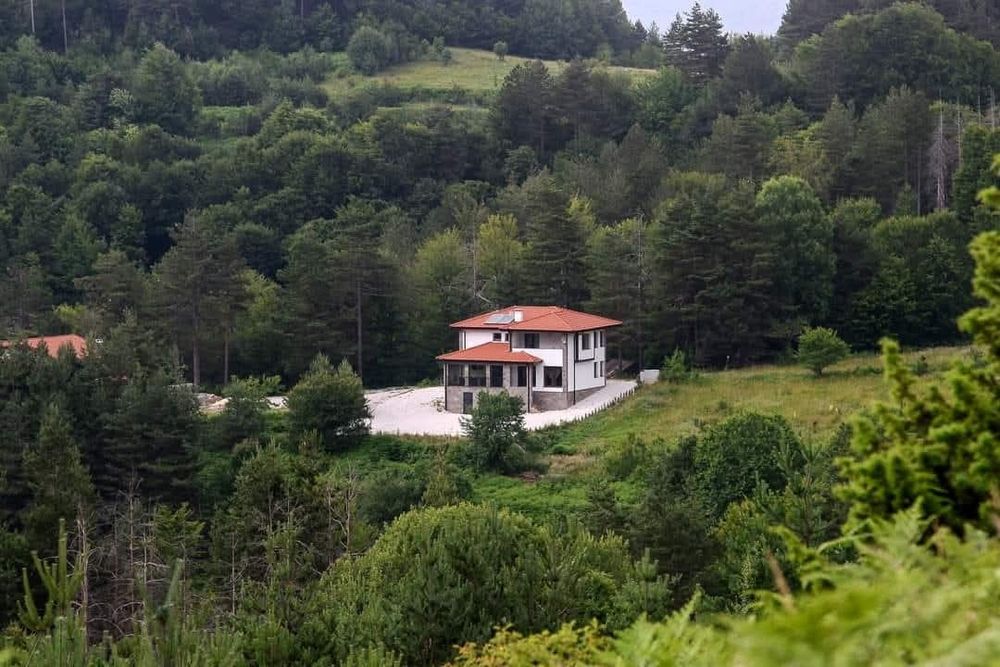 Продава се Парцел в с. Мостово, Област Пловдив - 909 кв.м за 51 €/кв.м - Снимка #1