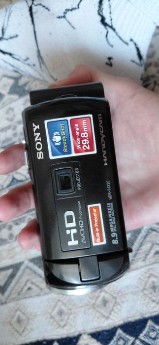 Видеокамера Sony с проектором