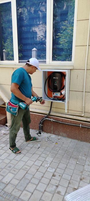 Установка зарядное устройство для Электромобилей.
7квт зарядка установ