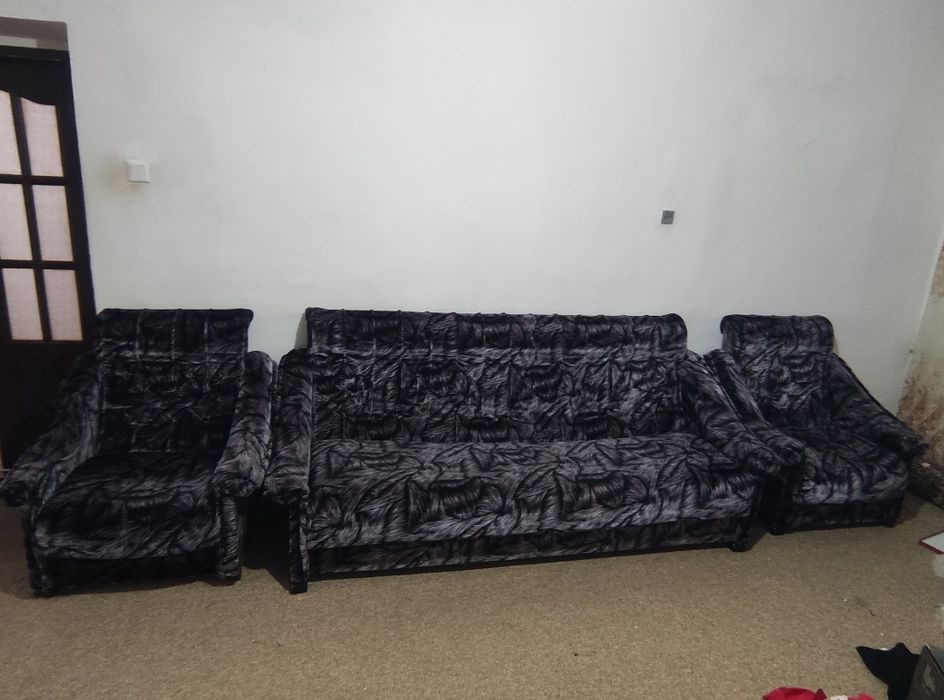 тройка .мебель...