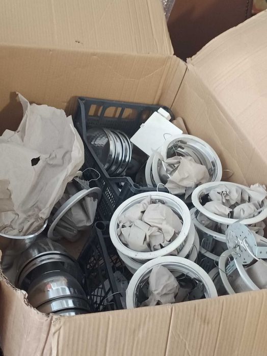 Осветително тяло лампа за магазин окачен таван