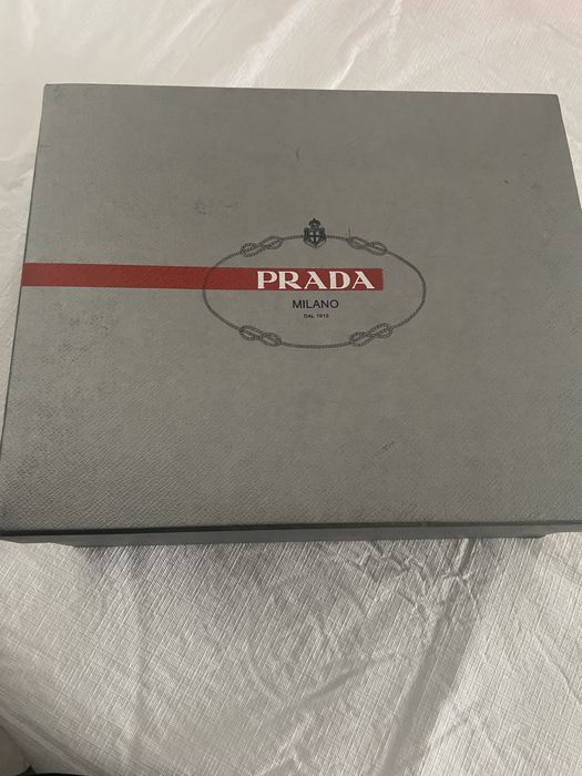 Босоножки лакированные