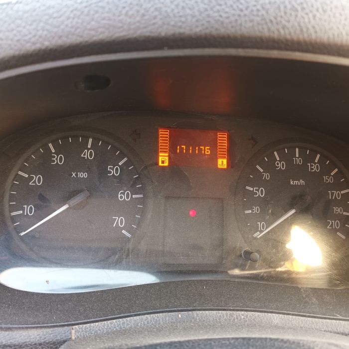 Vând Renault kangoo motor 1.2 benzina an 2007