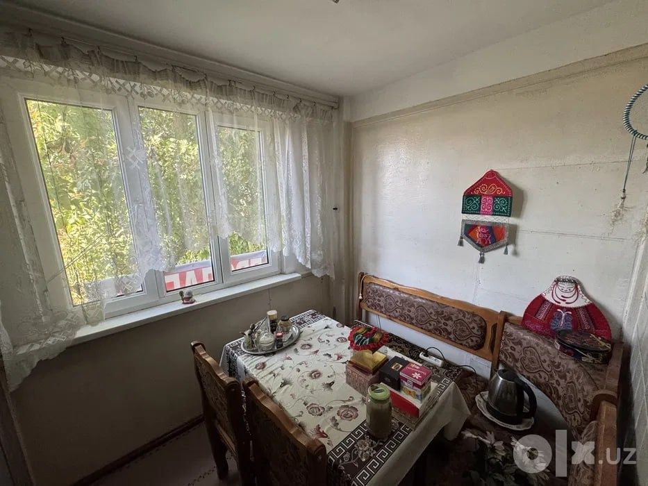 Квартира на Лабзак -Динамо 2/4/5 общ пл 50м+балкон