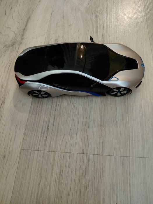 Продам детскую машину BMW