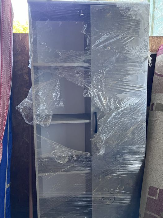 Обсалютно новый шкаф