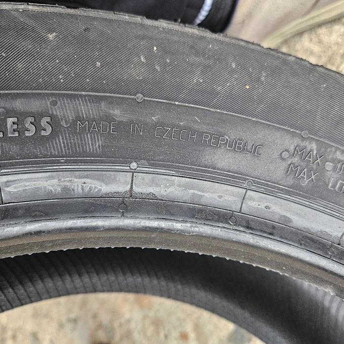 2 Нови зимни гуми 215/55R17 Continental Contact TS815 ContiSeal 94V