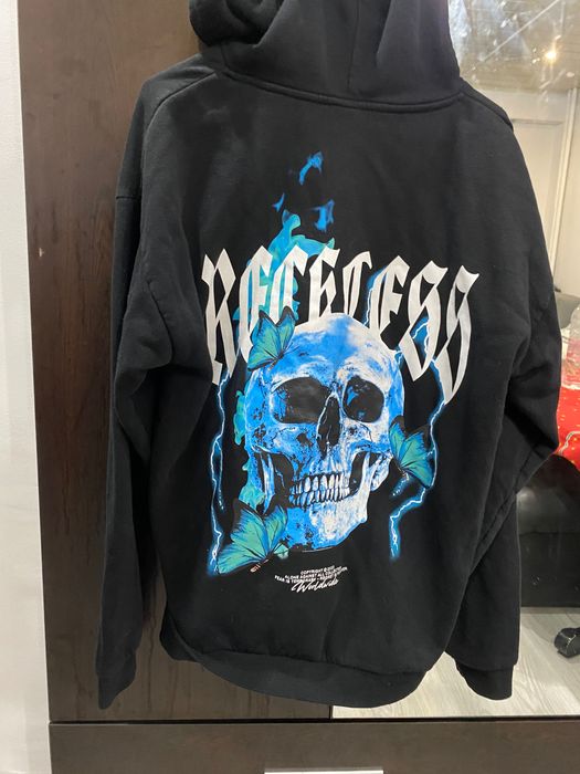 Черен    суитчър