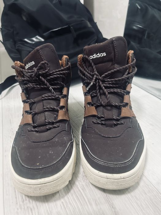 Продам обувь Адидас оригинал