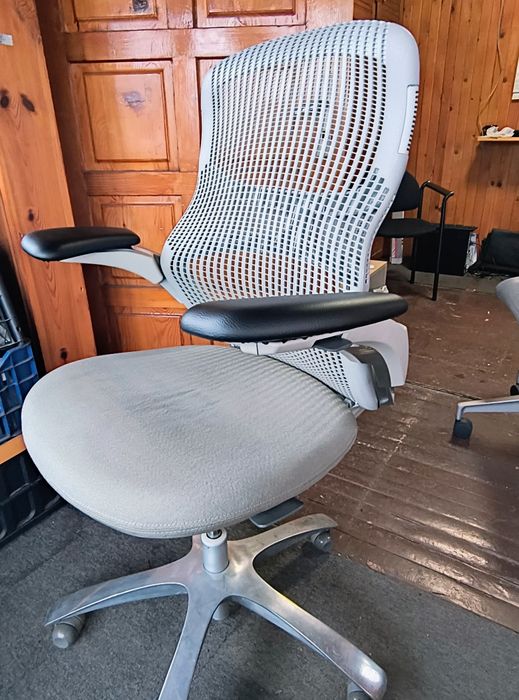 Knoll-модел:"Generation by Knoll"-ергономичен,конферентен стол