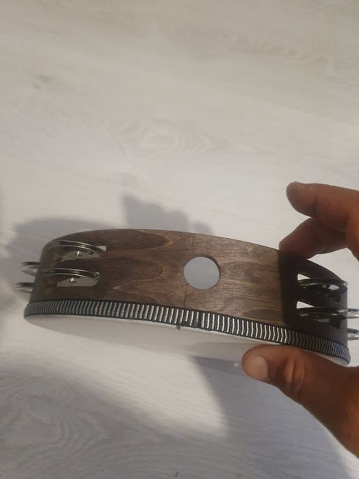 Instrument muzical gen tarabana