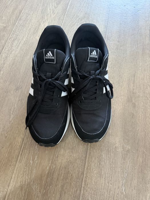 Спортивные крассовки