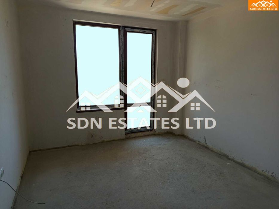 Продава четиристаен апартамент, ново строителство, с акт  16