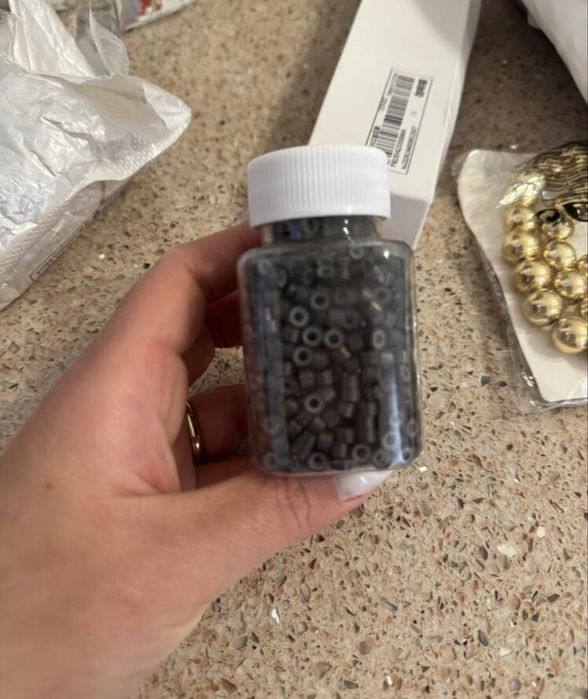 Черни капси за коса