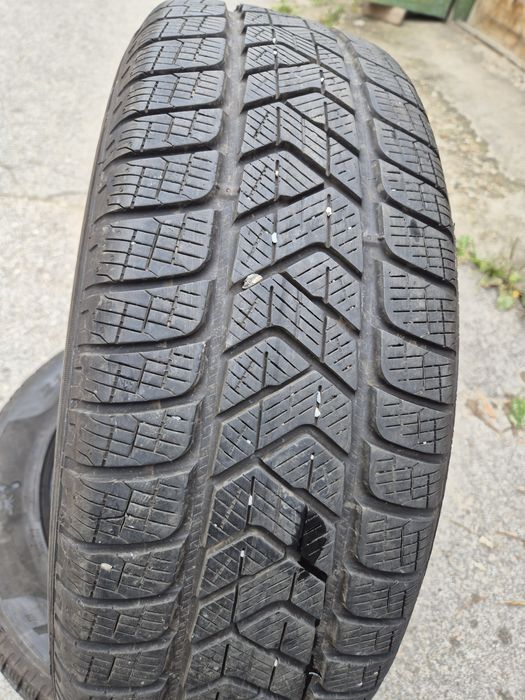 2бр. 215/65/17 Pirelli Scorpion Winter зимни гуми