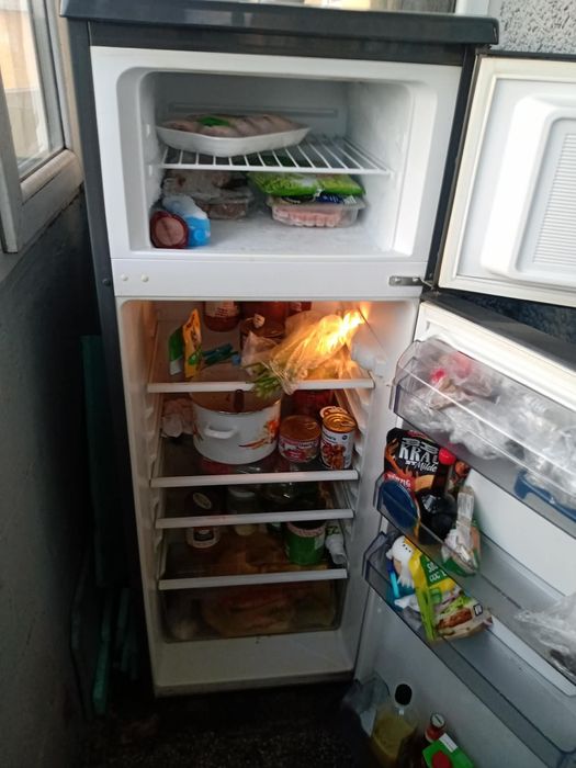 Работещ хладилник за  20евро