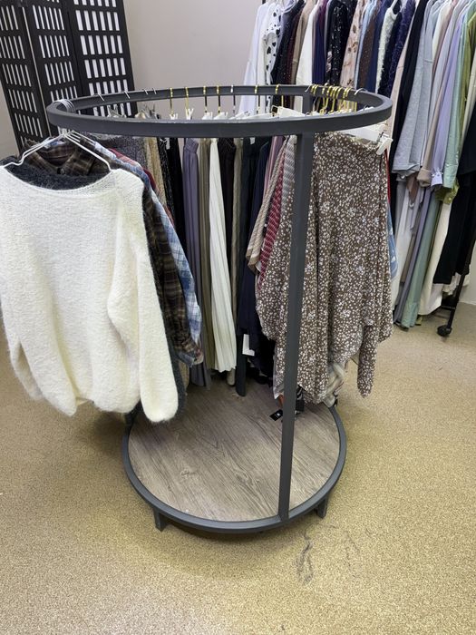 Продам стойку круглую